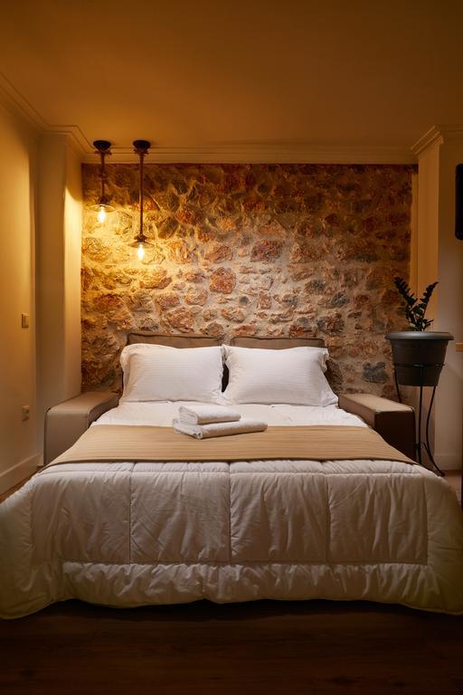 Warm Stone House * Athens